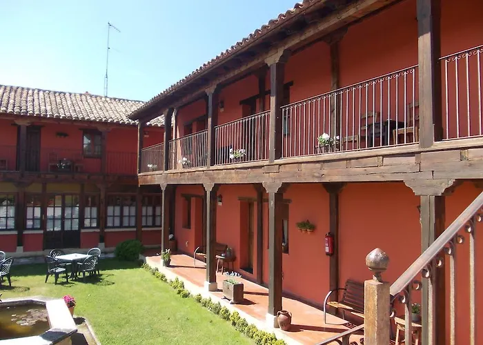 Aparthotel Los Rastrojos 2*